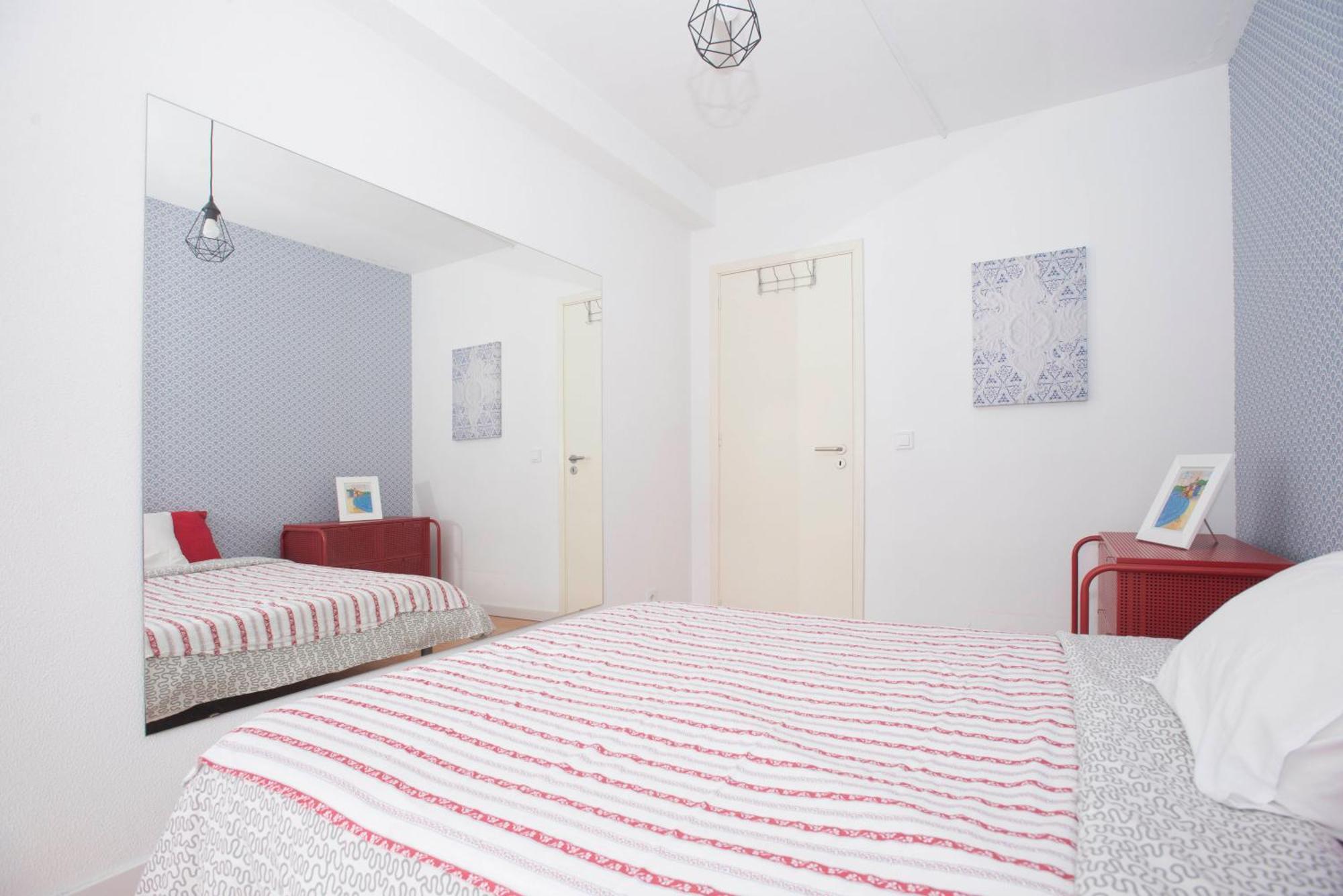 Travel & Live Marques Hostel Porto Szoba fotó